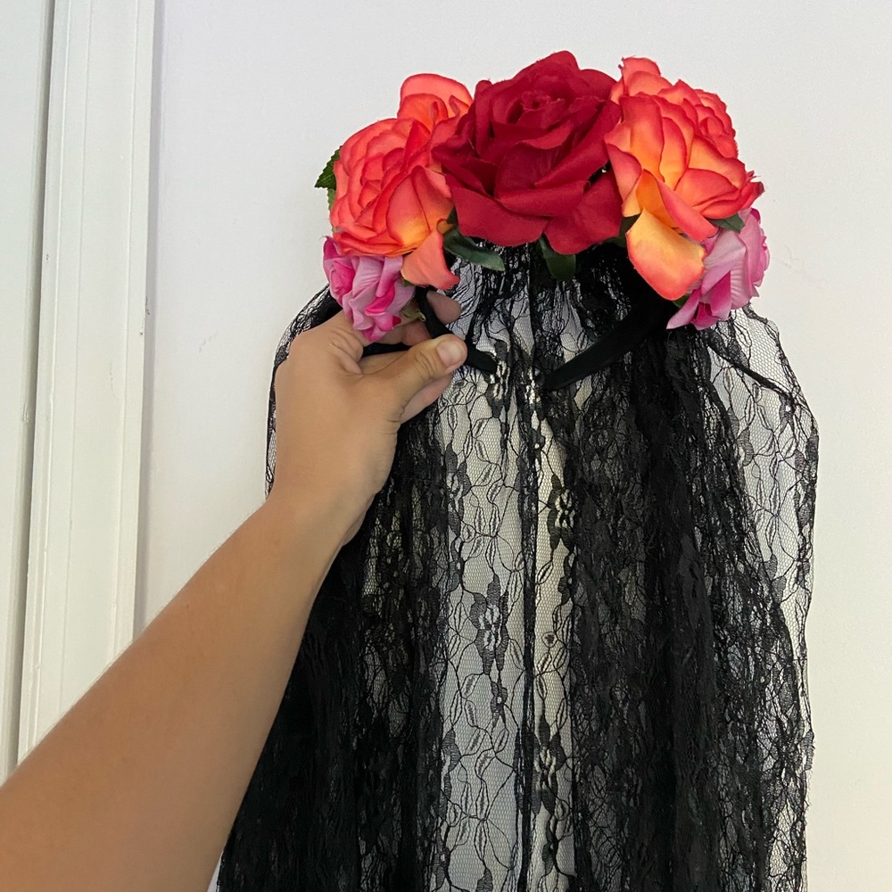 🌹 Flower Headband With Black Veil 🌹 NEVER WORN